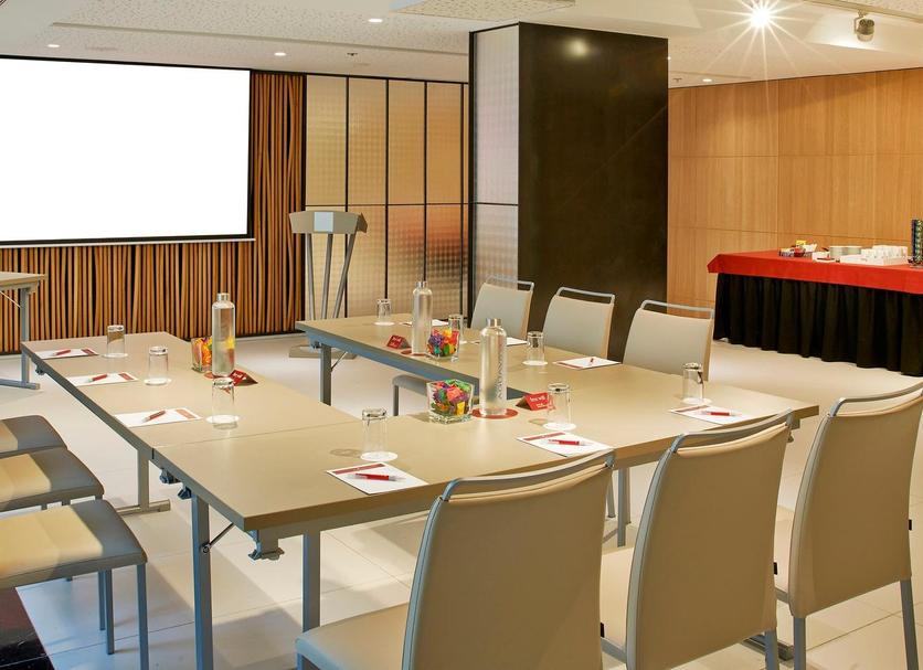 Conference room Photo