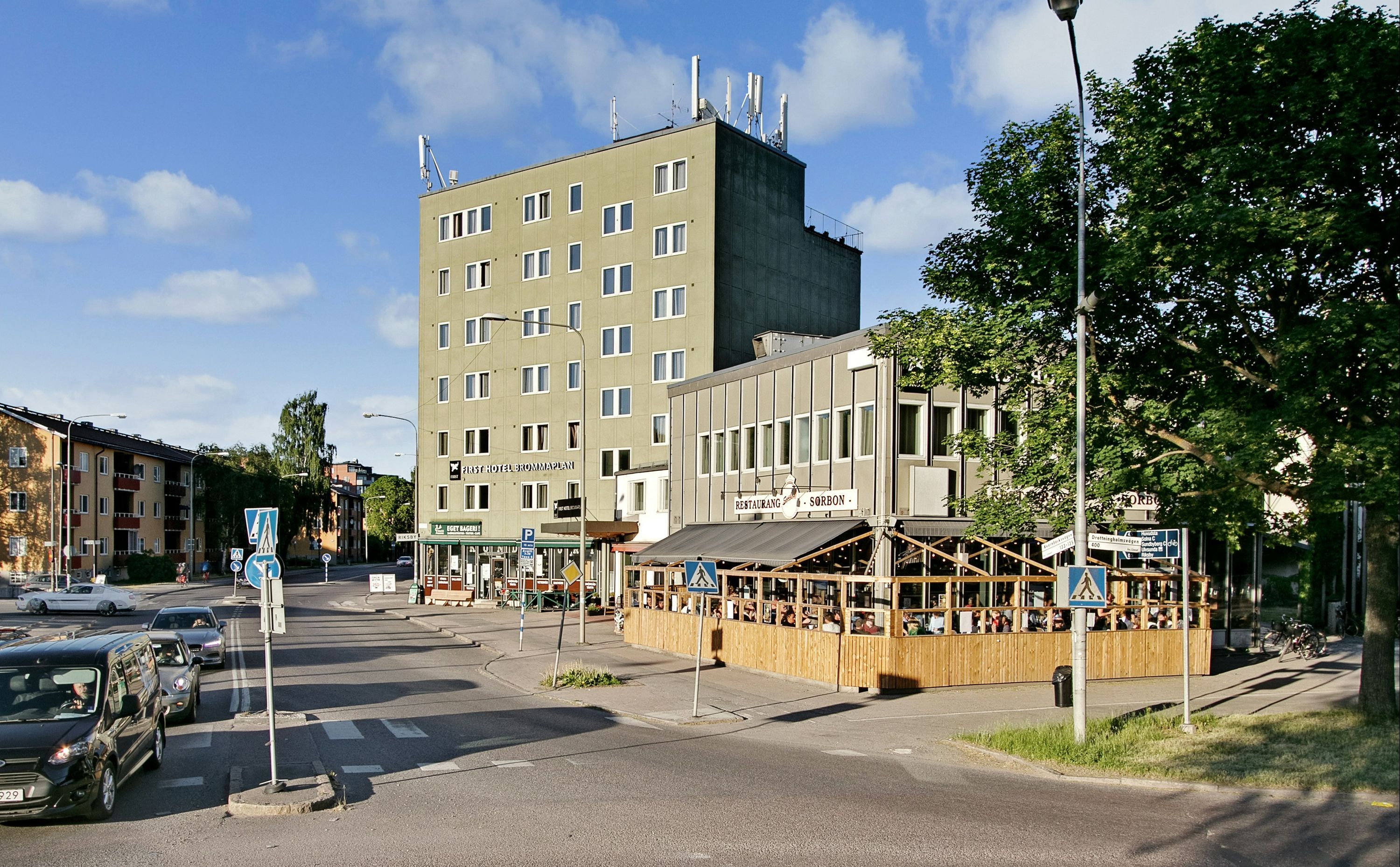 Building Photo