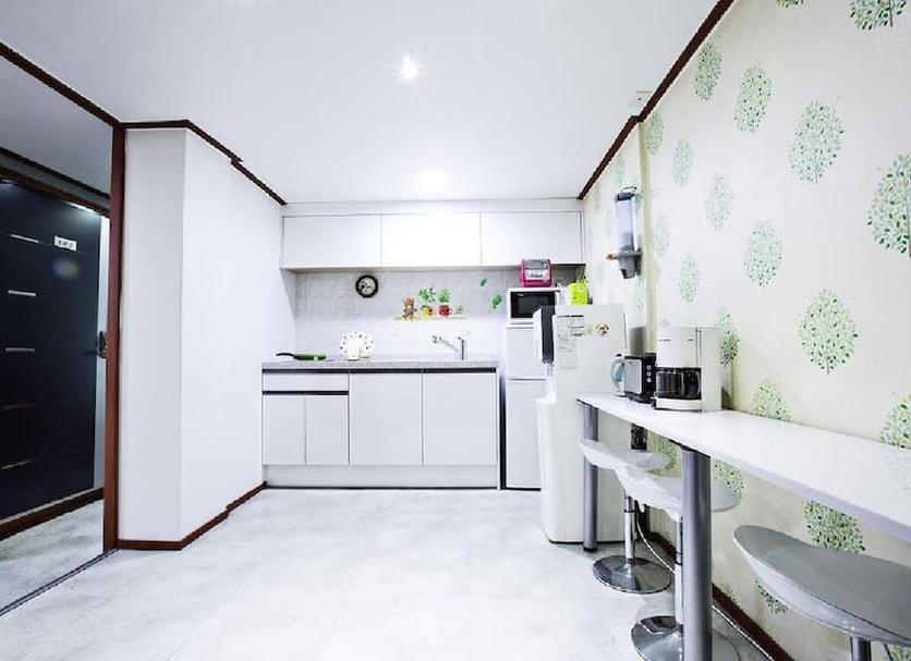 Kitchen Photo