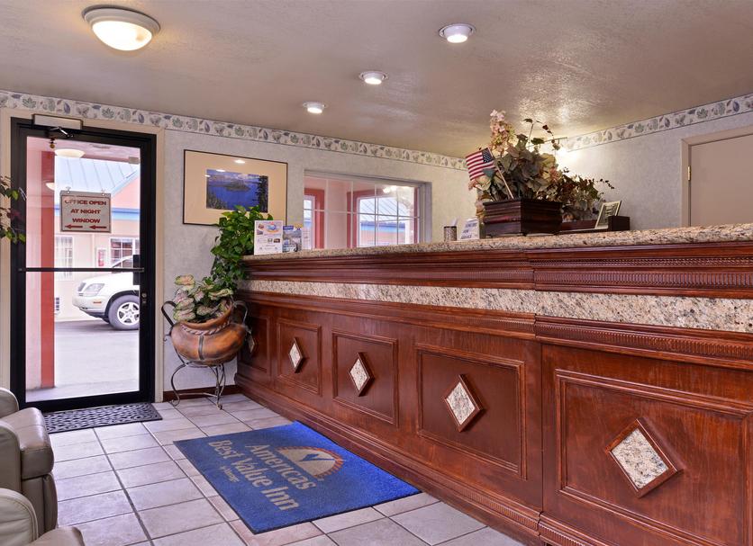 Front desk Photo