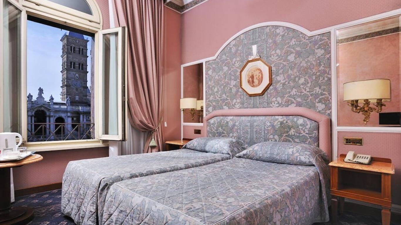 Hotel Mecenate Palace