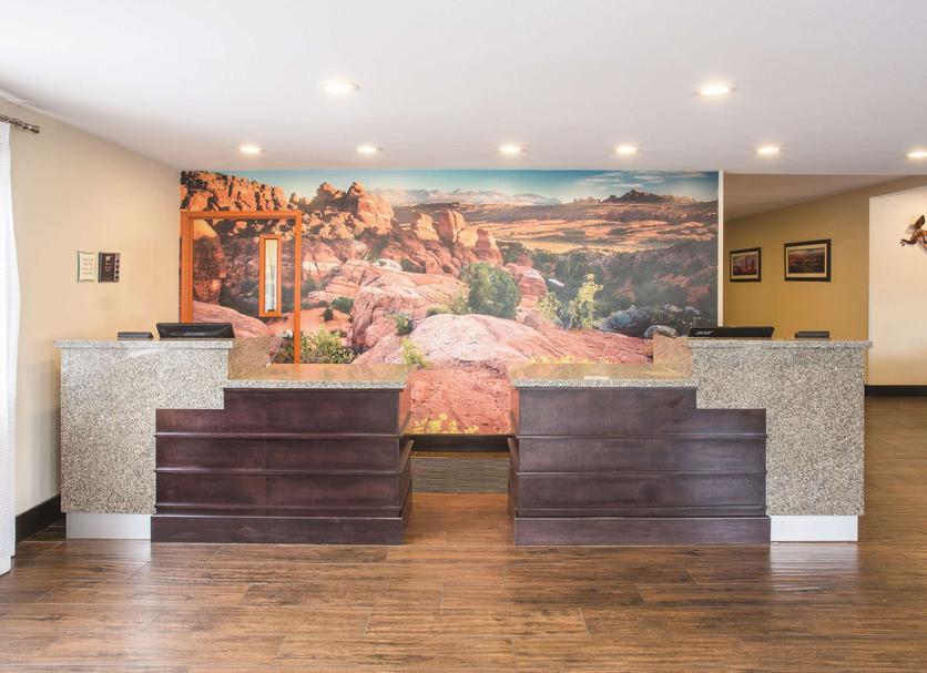 Front desk Photo