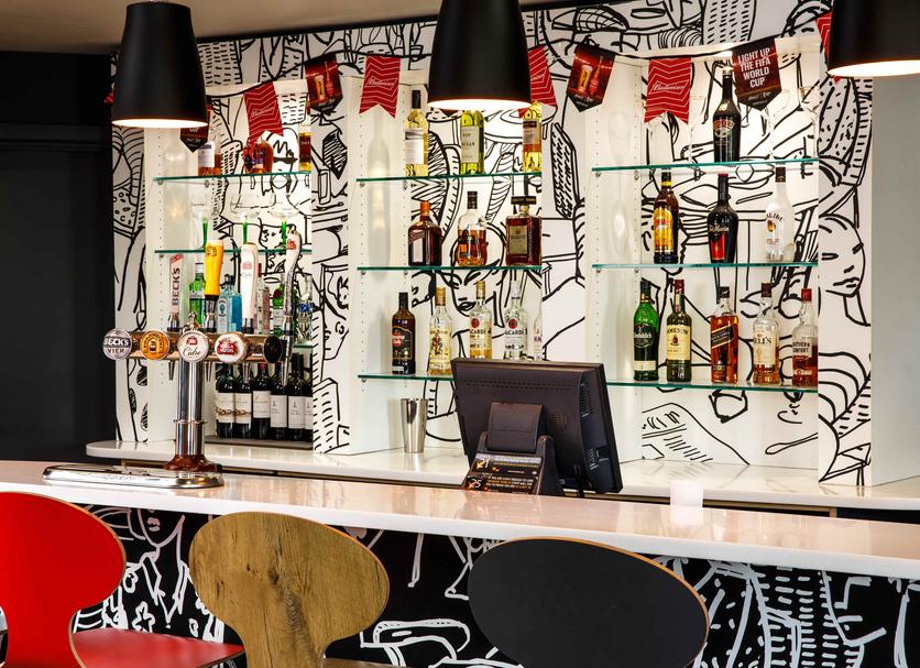 Bar Photo