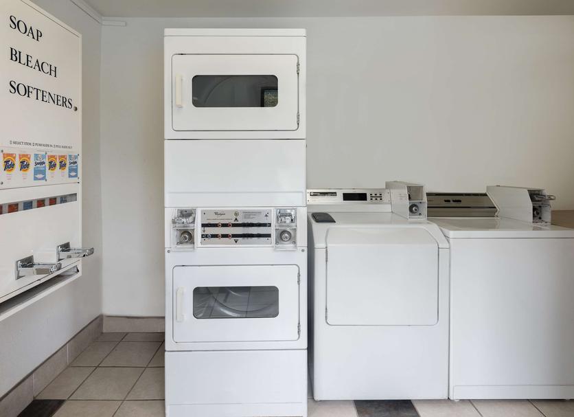 Laundry facility Photo