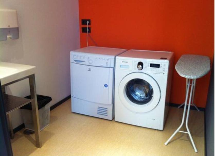 Laundry facility Photo