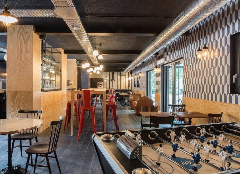 Restaurant Photo