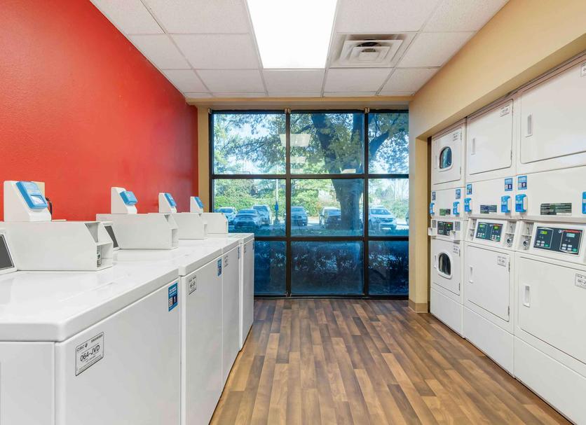Laundry facility Photo