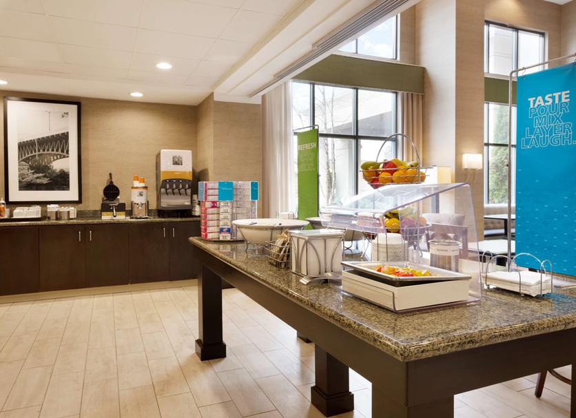 Buffet Photo