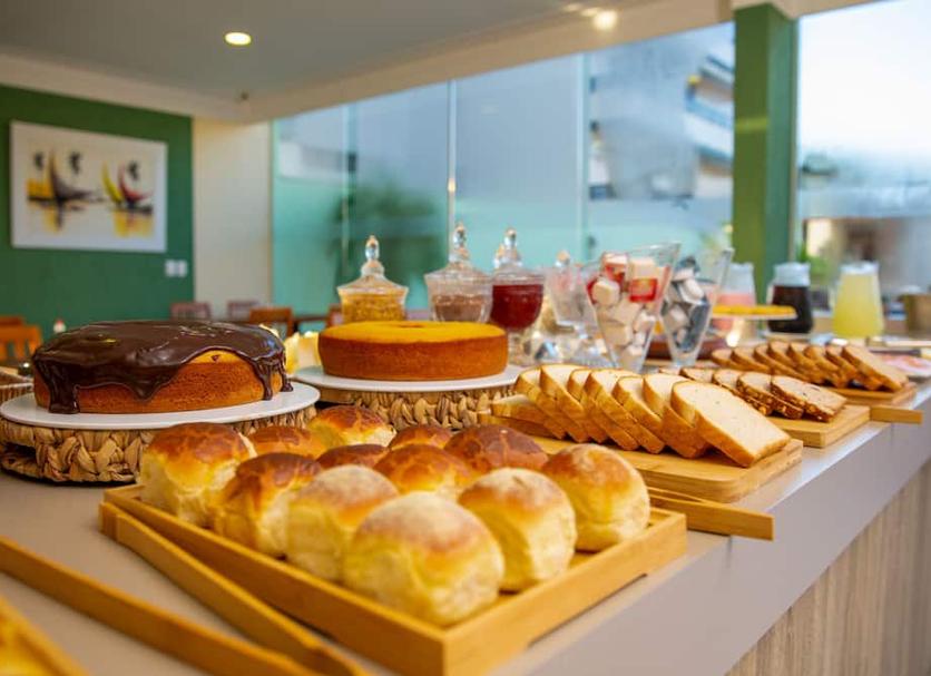 Buffet Photo
