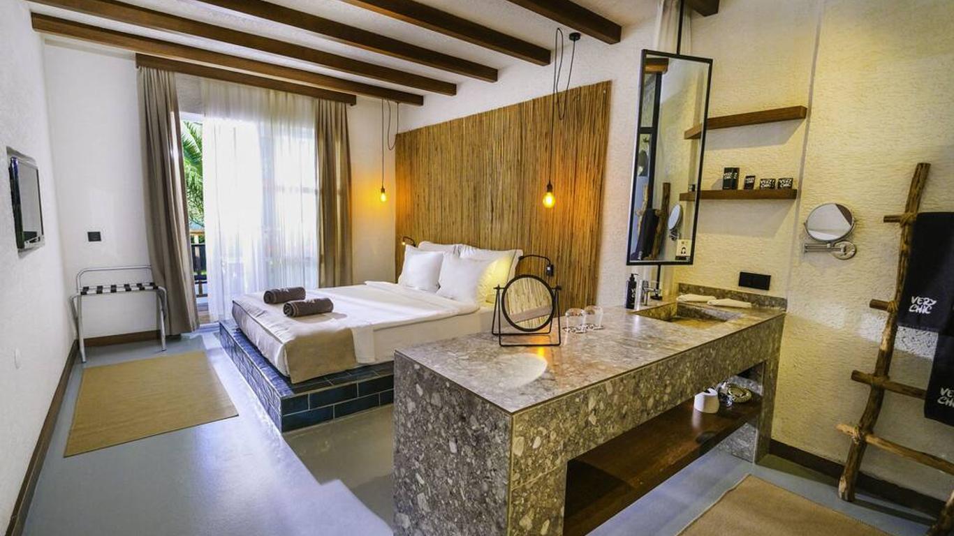 Very Chic Bodrum
