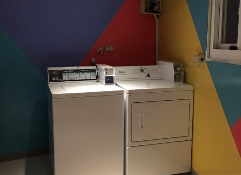 Laundry facility Photo