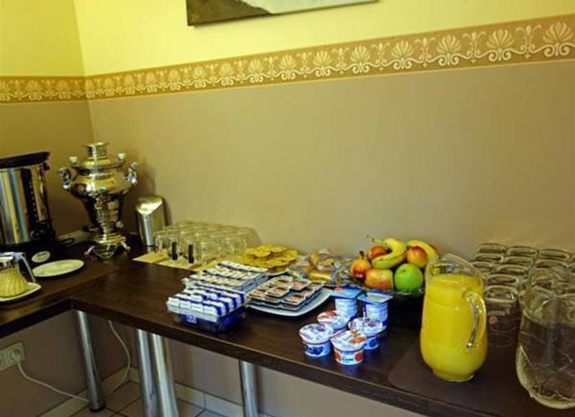 Buffet Photo