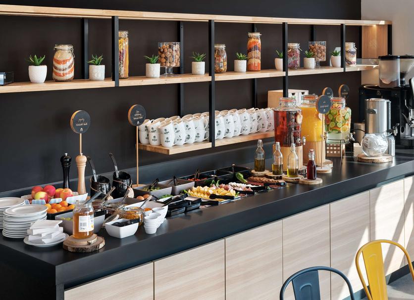 Buffet Photo