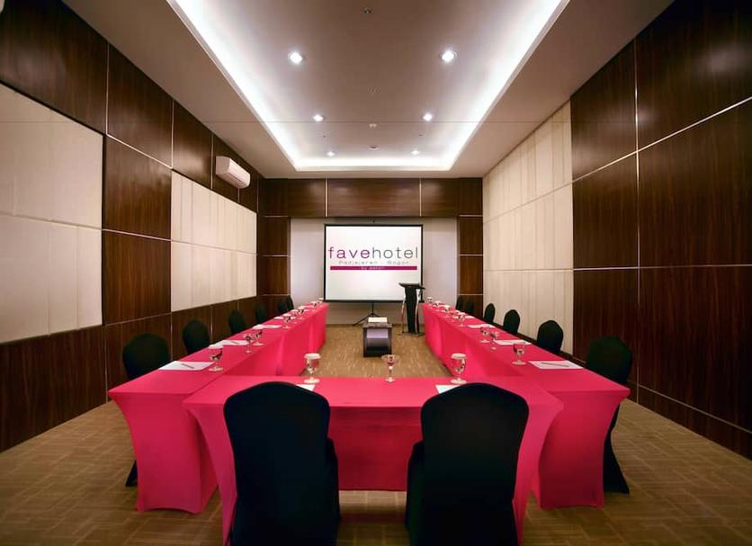 Conference room Photo