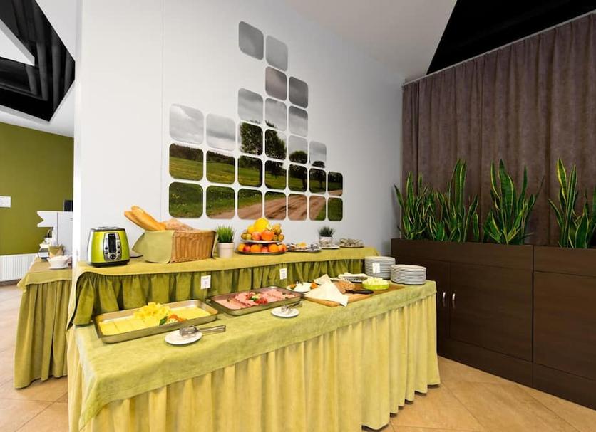 Buffet Photo