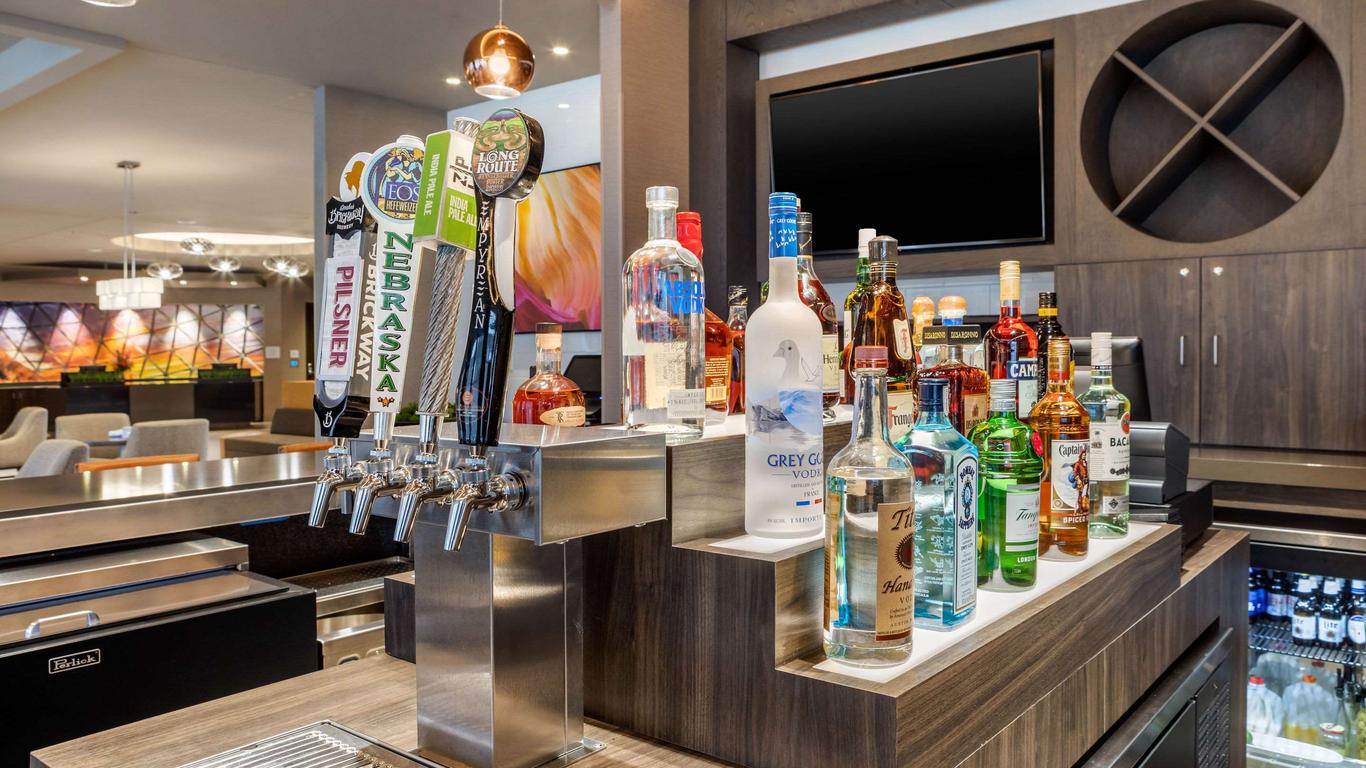 Cambria Hotel Omaha Downtown