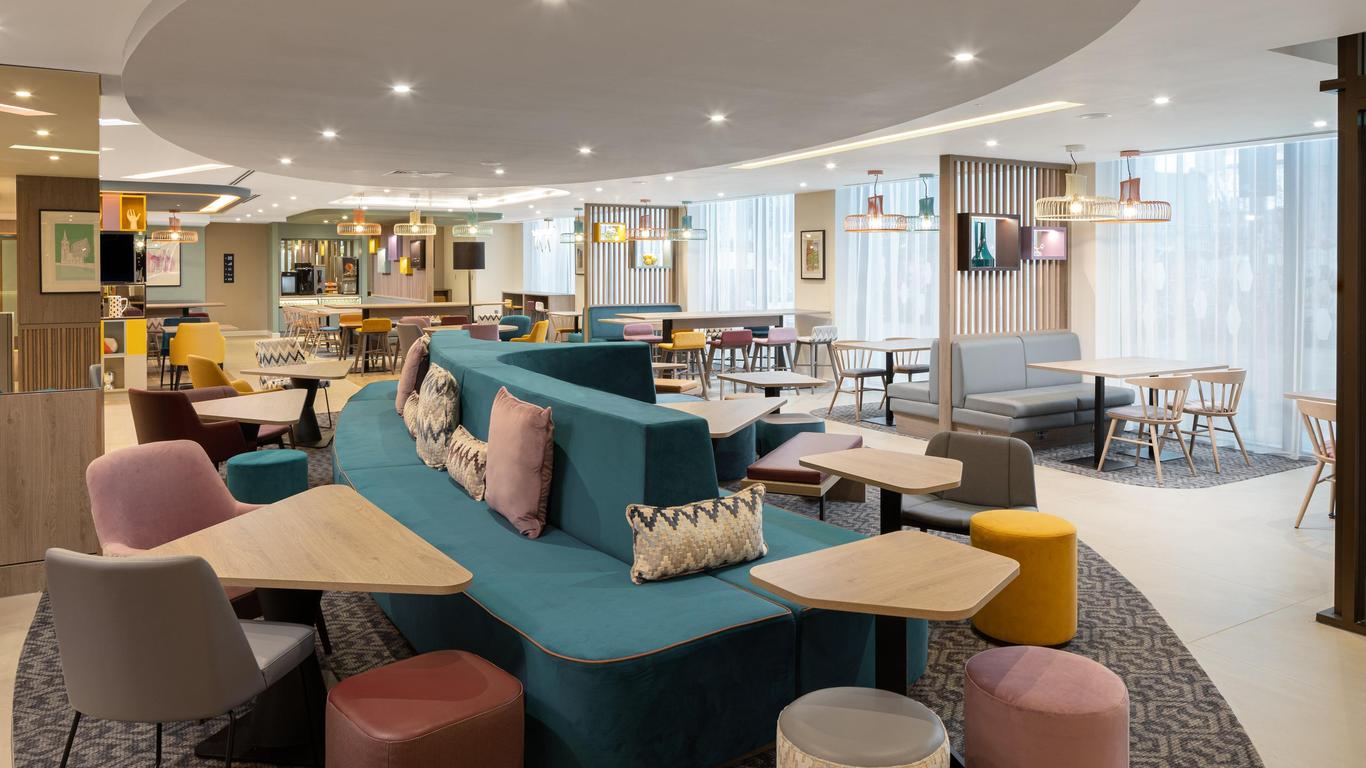 Hampton by Hilton London City