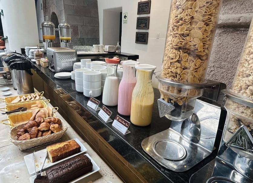 Buffet Photo