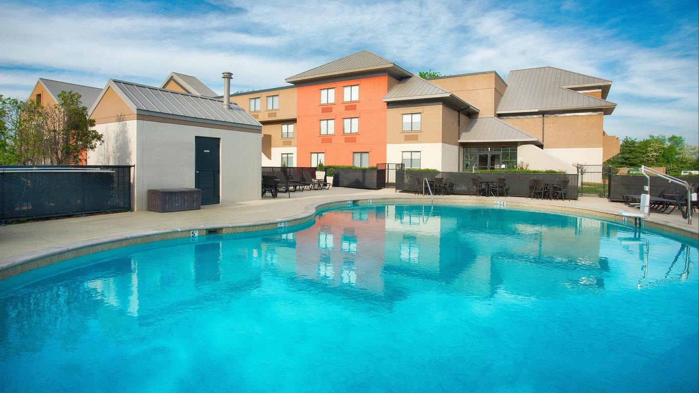 Holiday Inn Express Nashville Airport By IHG