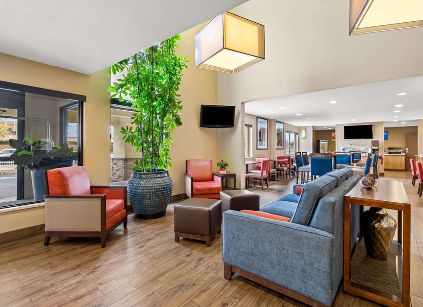 Lounge Photo