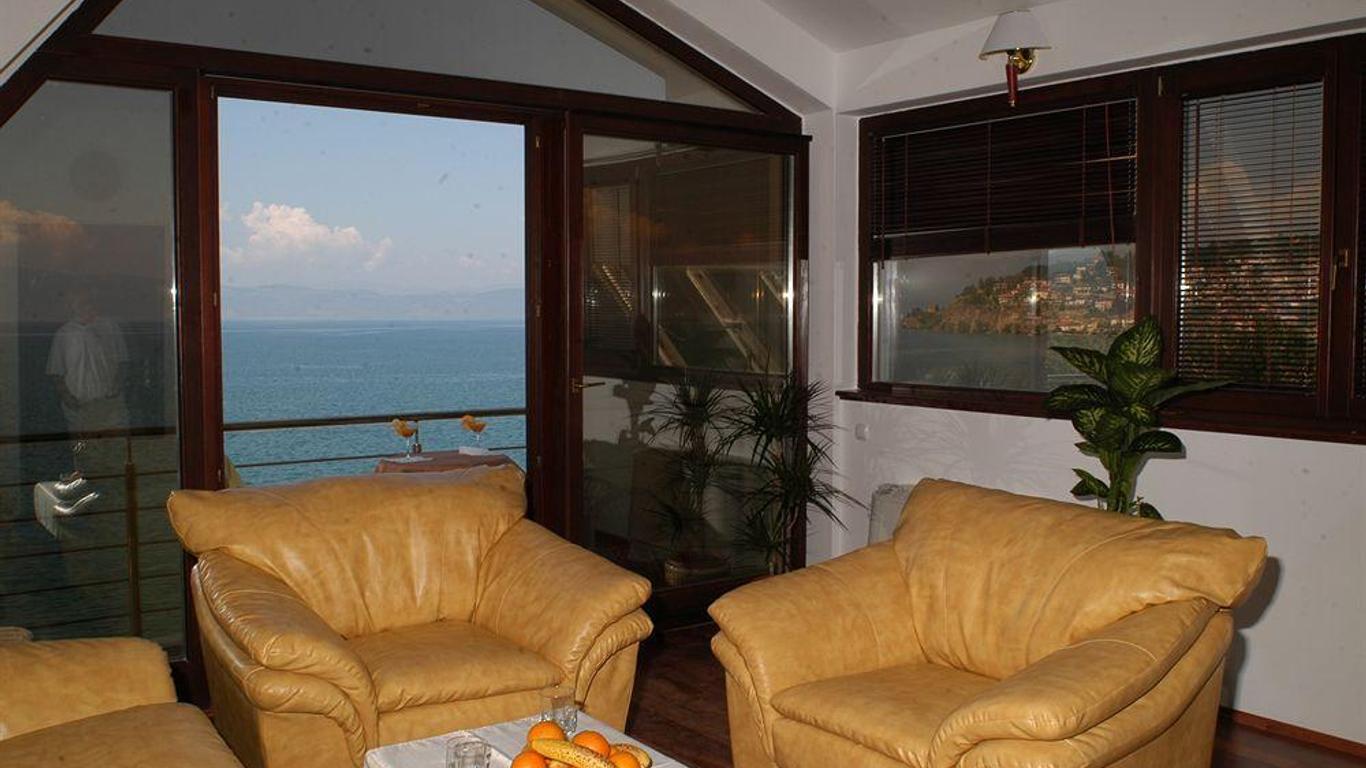 Tino Hotel & Spa