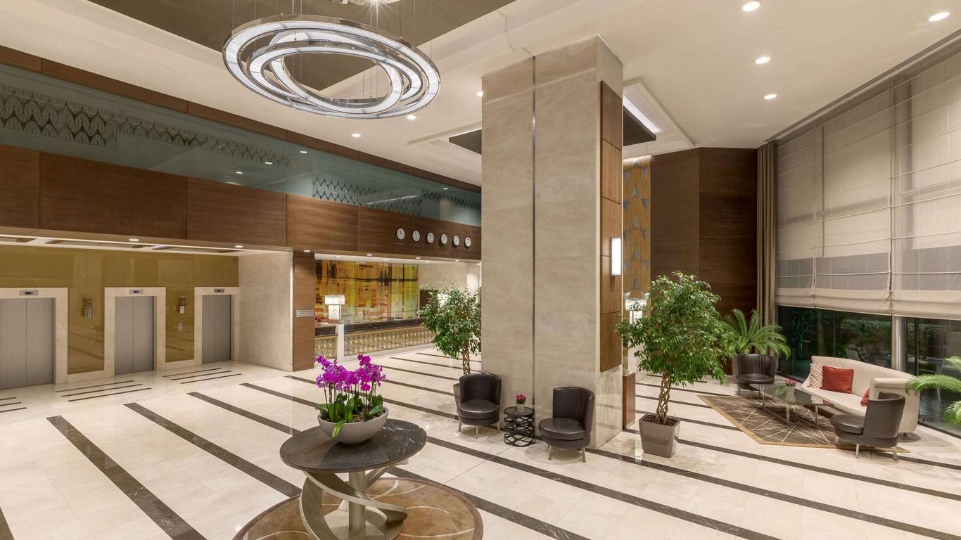 Ramada Plaza by Wyndham Istanbul Tekstilkent