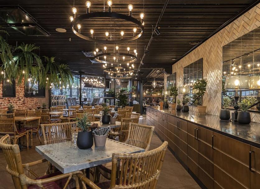 Restaurant Photo