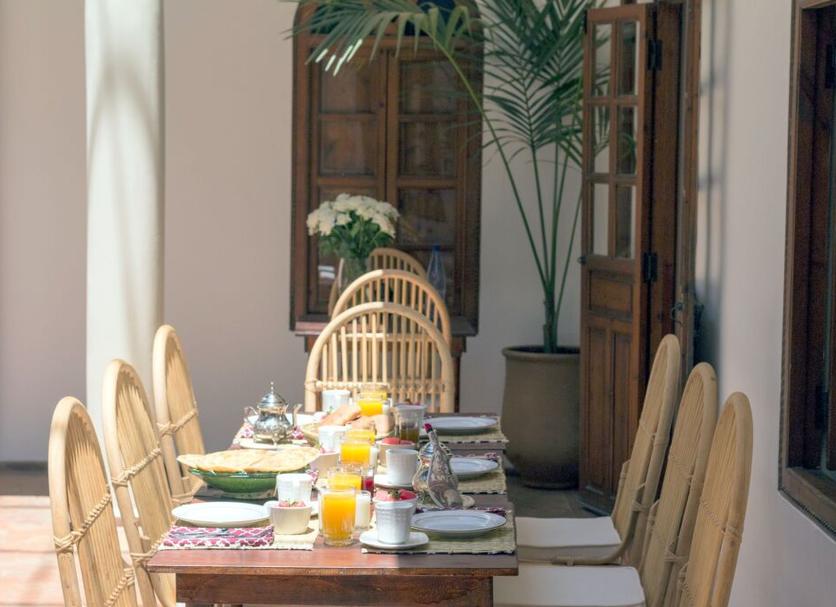 Dining room Photo