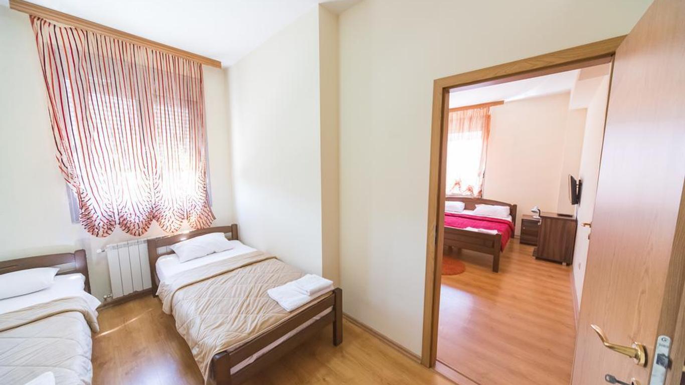 Hotel Piramida