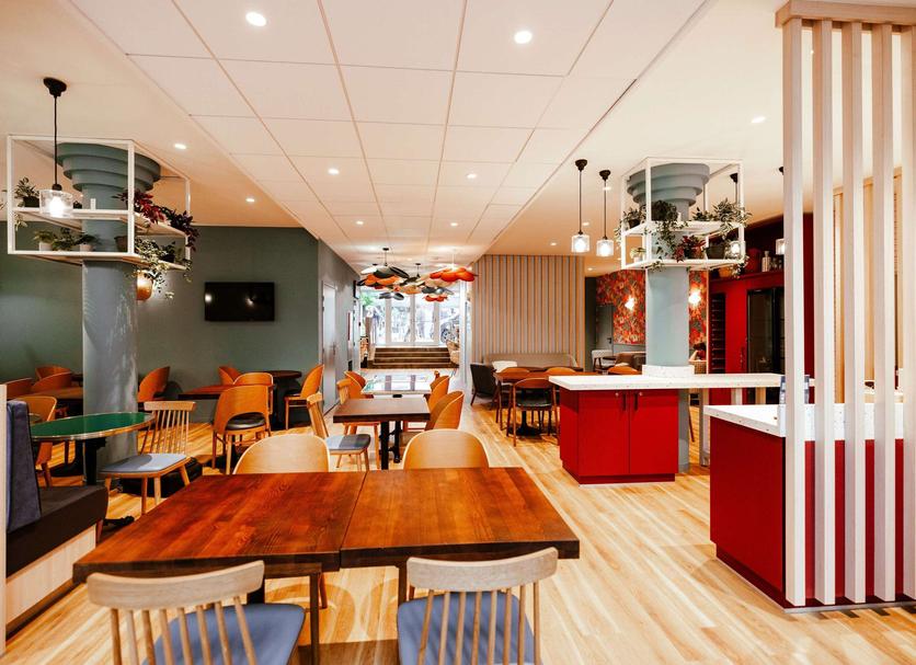 Restaurant Photo
