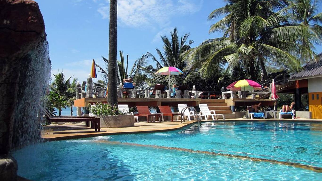 Lanta Il Mare Beach Resort
