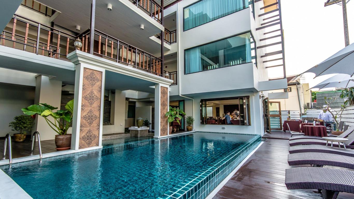 Golden Bell Hotel Chiang Mai
