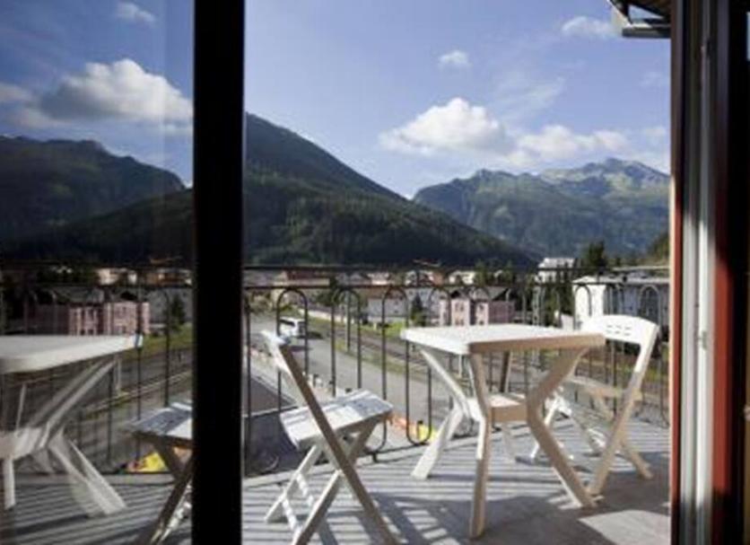 Balcony Photo