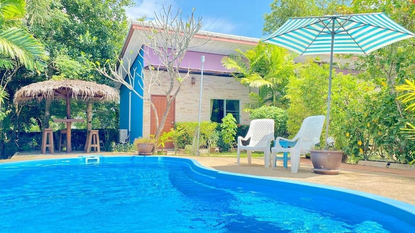 Canal Resort