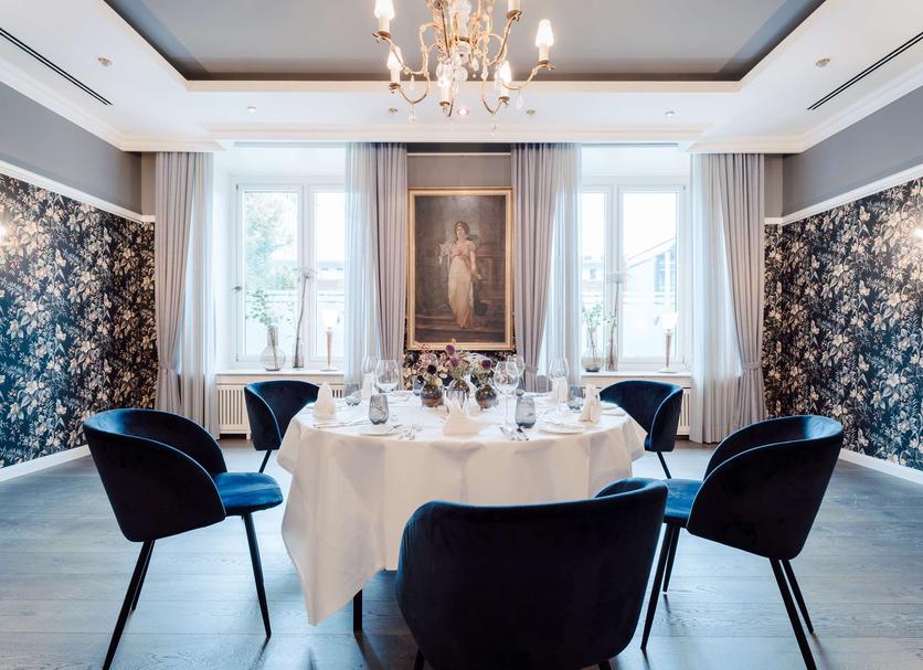 Banquet hall Photo