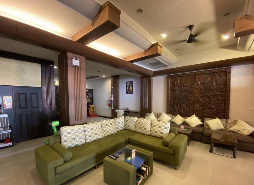 Lounge Photo