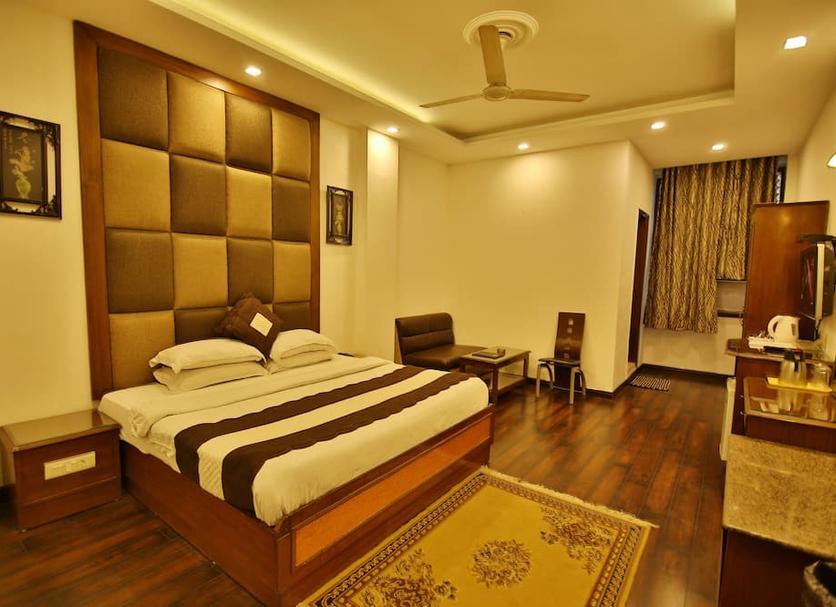 Bedroom Photo