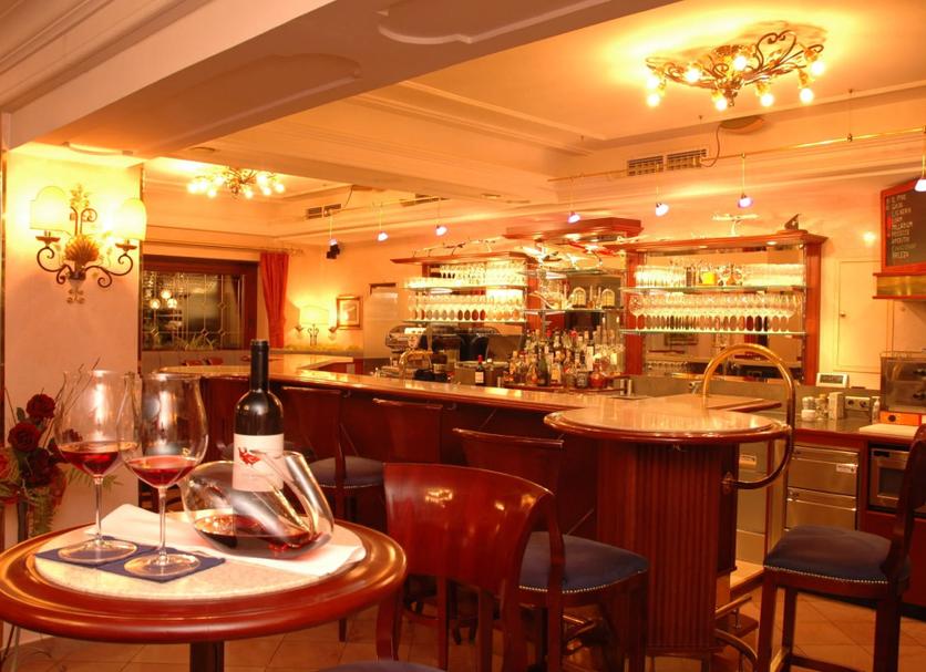 Bar Photo