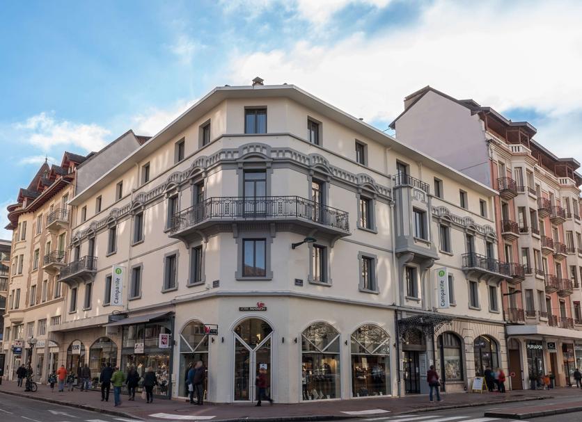 Building Photo