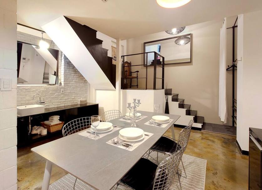 Dining room Photo