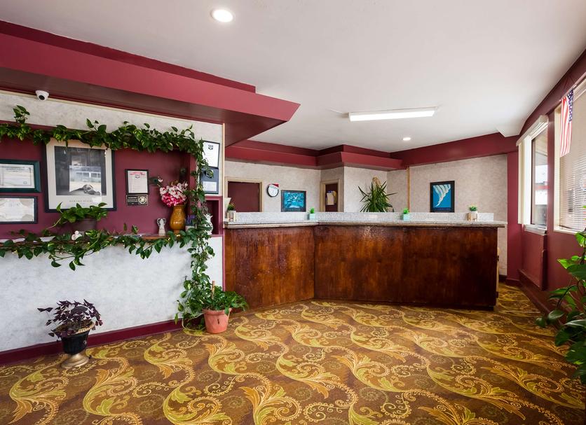 Front desk Photo