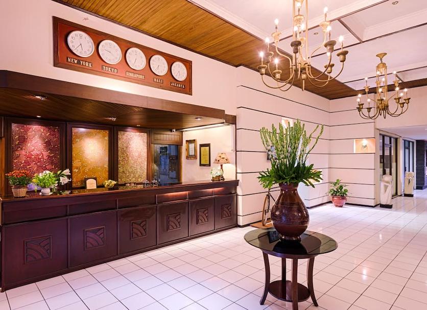 Front desk Photo