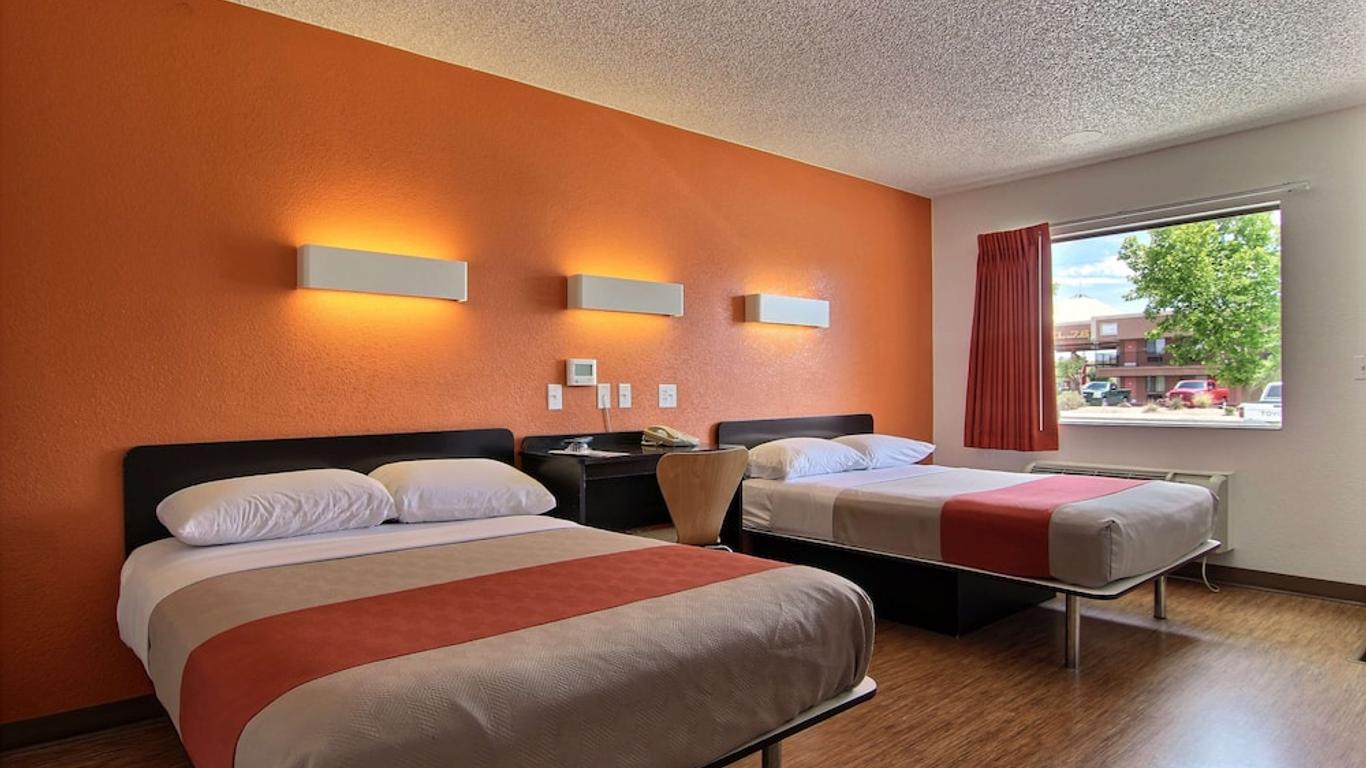 Motel 6 Albuquerque - Coors Road