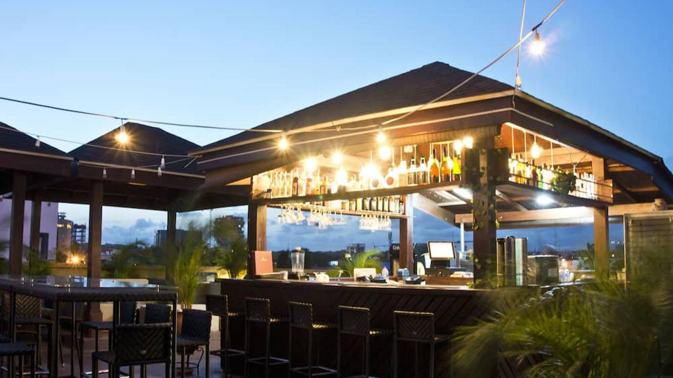 Tropical Enclave Hotel