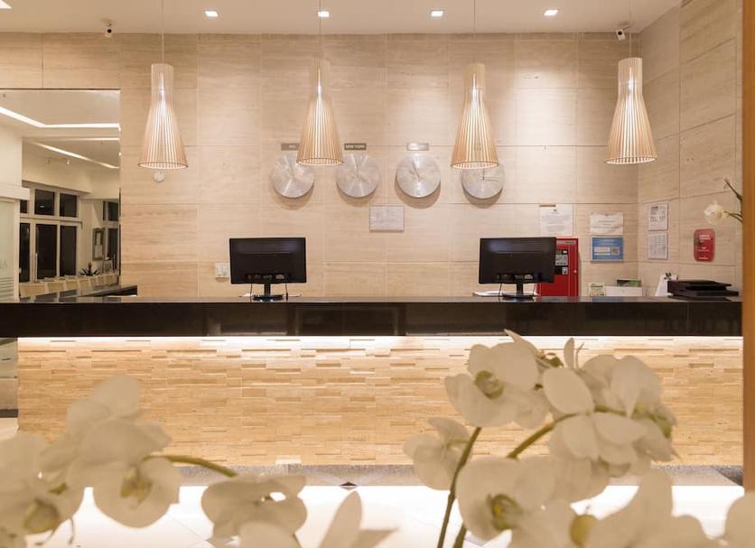 Front desk Photo