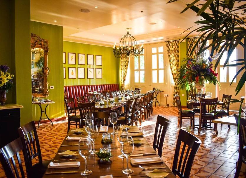 Restaurant Photo
