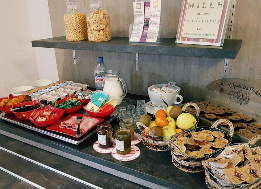 Buffet Photo