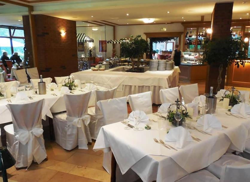 Banquet hall Photo