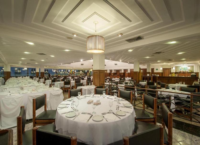 Banquet hall Photo