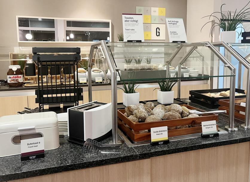 Buffet Photo